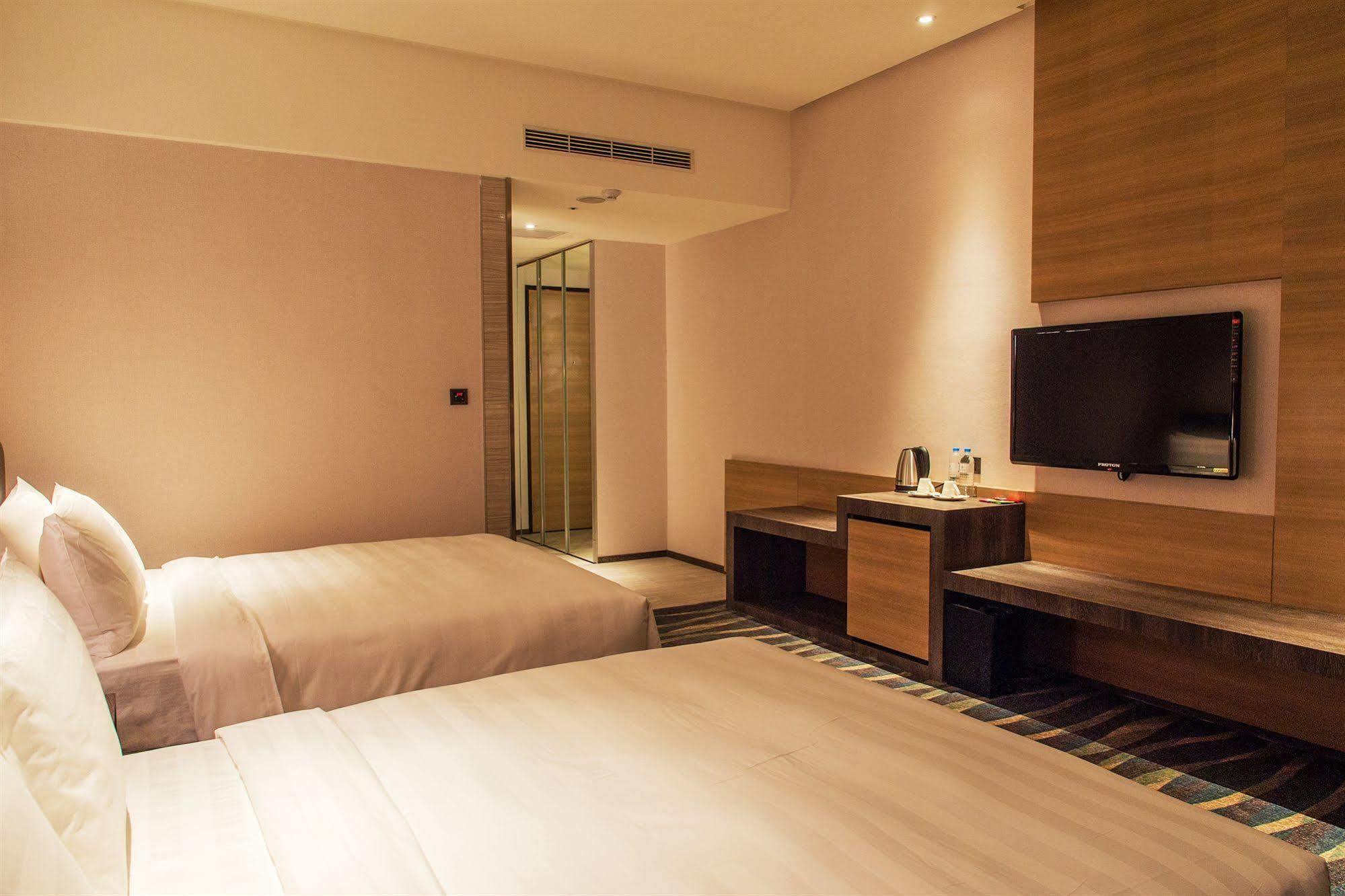 City Suites - Kaohsiung Chenai Εξωτερικό φωτογραφία